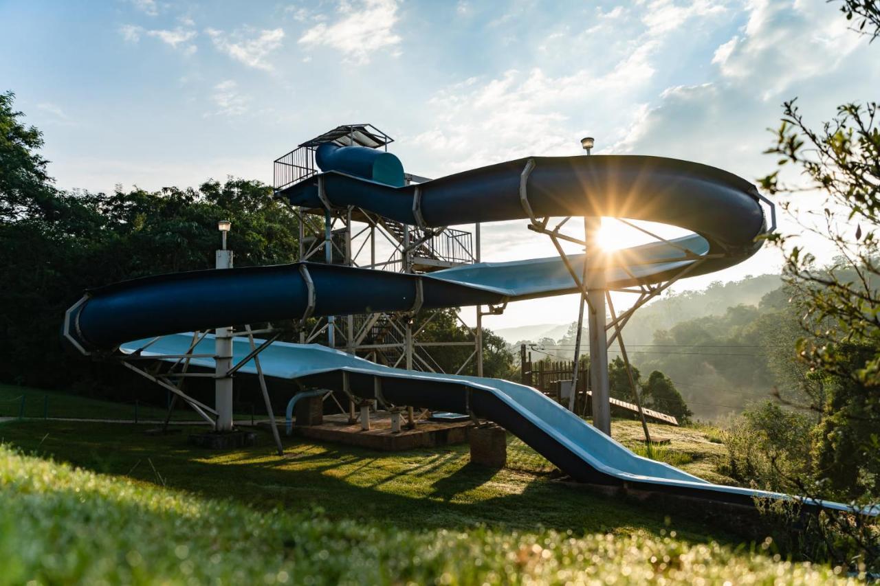 Gooderson Leisure Natal Spa Self Catering And Timeshare Resort Paulpietersburg Buitenkant foto