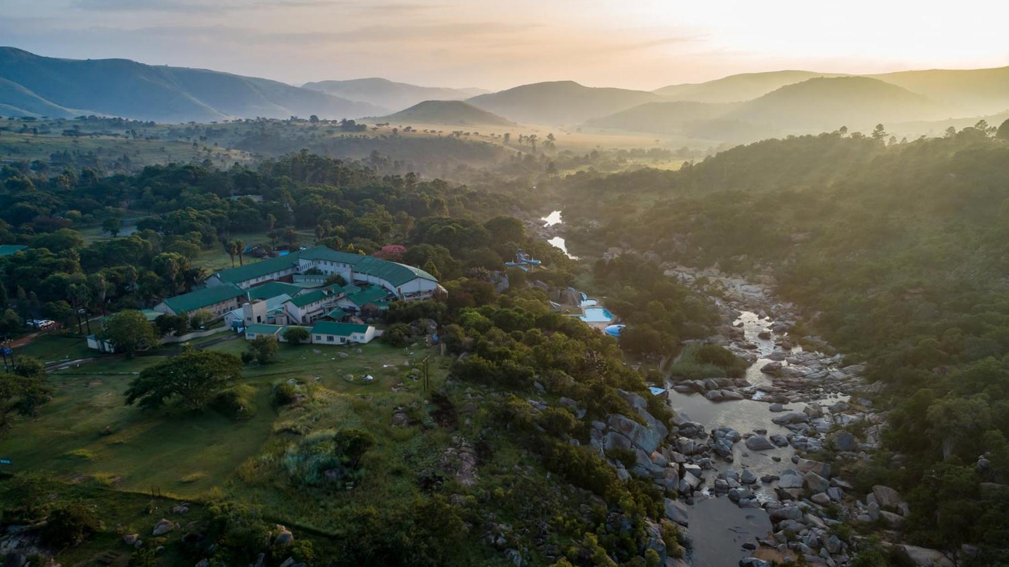 Gooderson Leisure Natal Spa Self Catering And Timeshare Resort Paulpietersburg Buitenkant foto